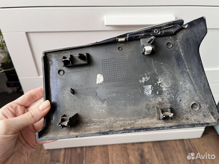 Молдинг крыла переднего правого Jaguar F-Pace