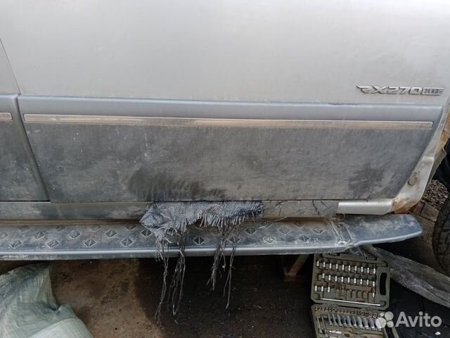 Накладка кузова на саненг Рекстон II 07г