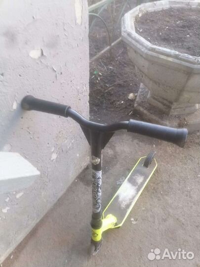 Трюкового самокат