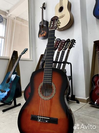 Классическая гитара fabio для начинающих