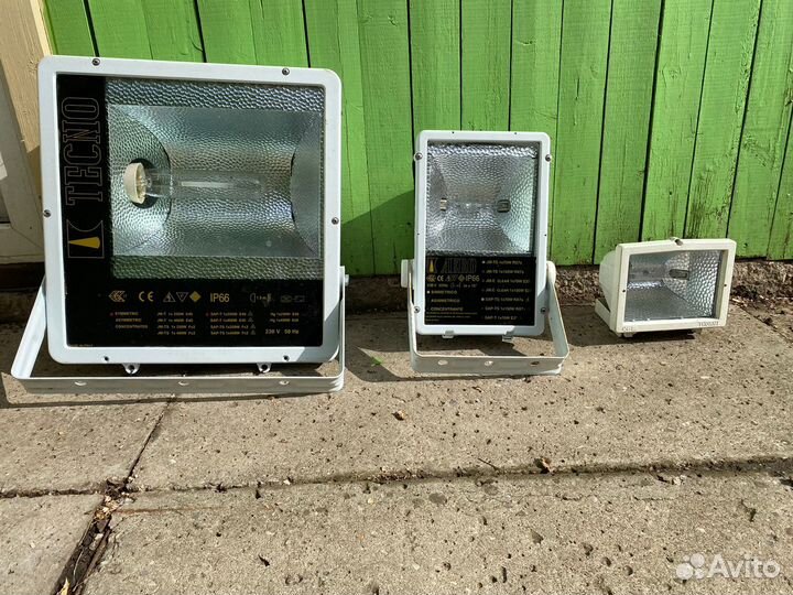 Галогеновый фонарь