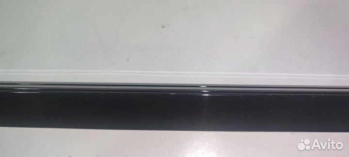 Молдинг задней правой двери Range Rover Sport