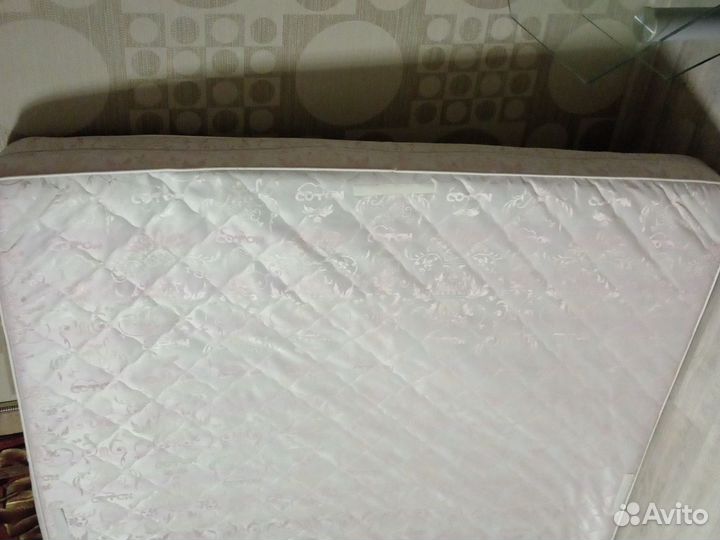 Матрас 160х200 бу