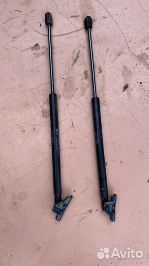 Амортизатор крышки багажника Kia Sportage 3