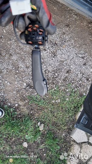 Подрулевой пепеключатель дворников Гранта