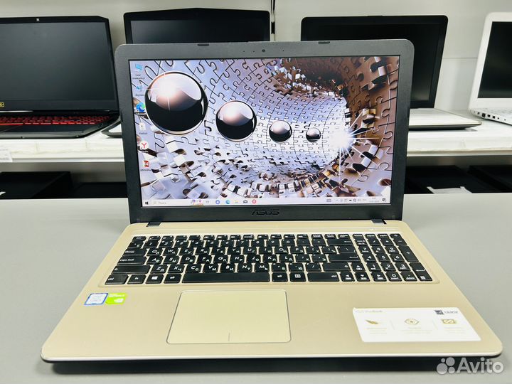 Игровой ноутбук i5-8250 8gb MX110 2gb