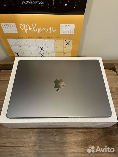 MacBook Pro 14 (2023), 1024 гб, M3 (8 ядер)