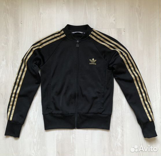 Спортивный костюм женский