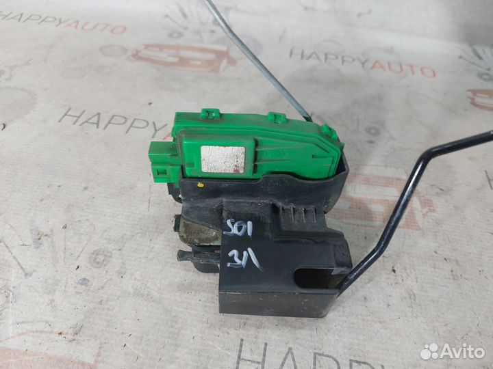 Замок задней левой двери Hyundai Solaris 1