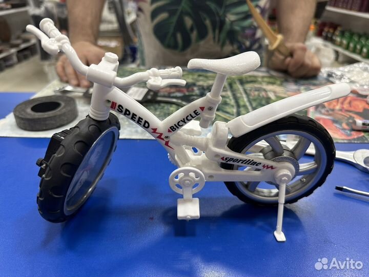 Часы-велосипед