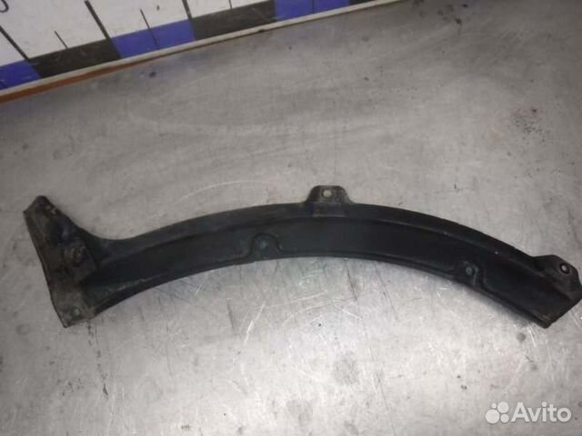 Кронштейн задний левый Toyota Lc Prado 120 1GR