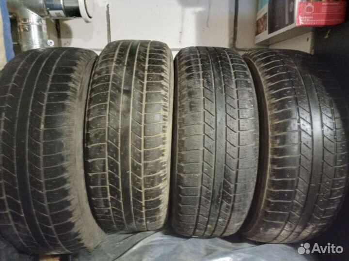 Goodyear Fortera II 235/65 R17 104H