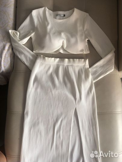 Костюм женский, топ с юбкой