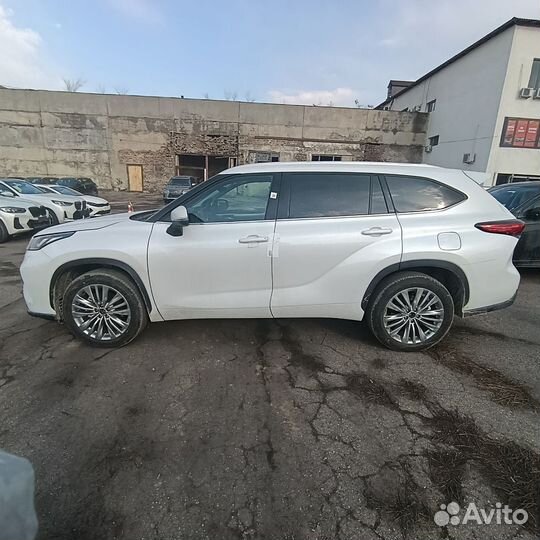 Toyota Highlander 2.0 AT, 2025, 28 км