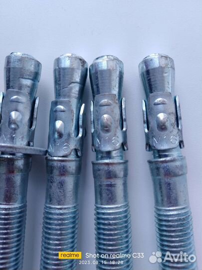 Анкерный болт м16