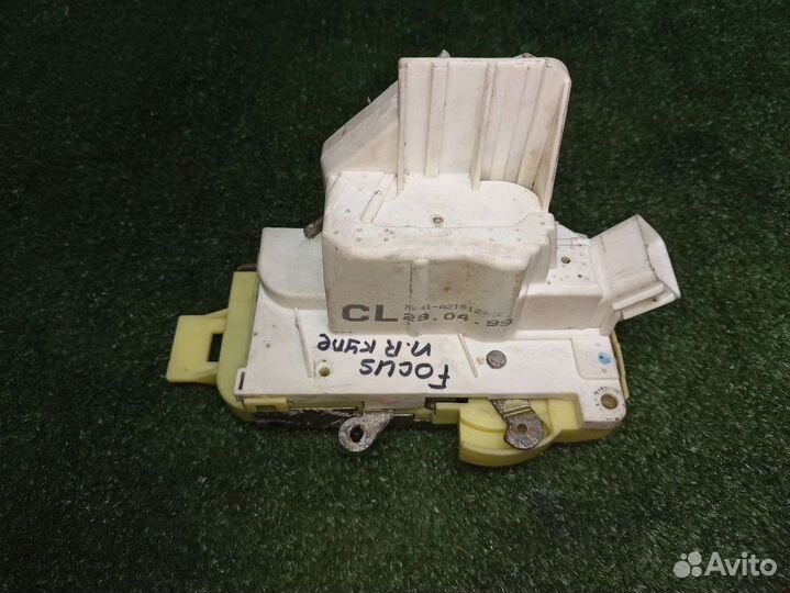 Замок передней правой двери Ford Focus 1