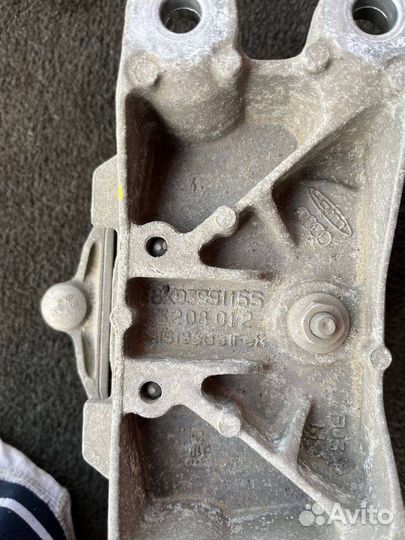 Подушка кпп Audi A5 8T