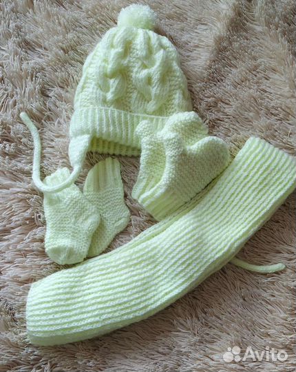 Вязанные детские вещи