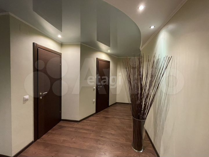 2-к. квартира, 95,9 м², 4/8 эт.