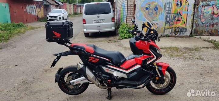 Honda x-adv 750