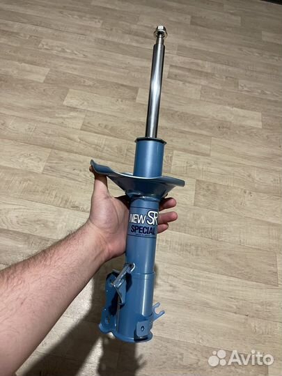 Амортизатор Nissan Avenir KYB NEW SR