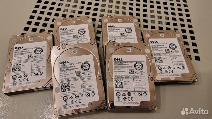 Жесткий диск HDD Dell SFF SAS Seagate 600Гб 10K