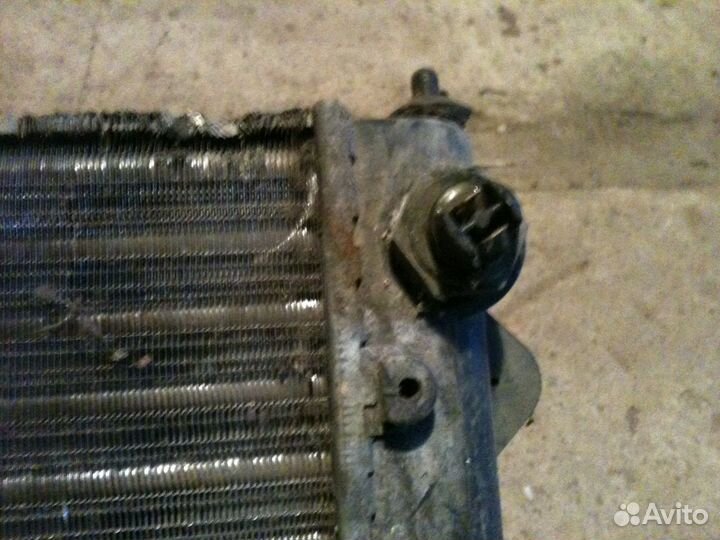 Радиатор охлаждения Пассат Б3