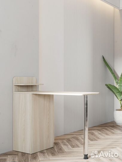 Маникюрный стол складной