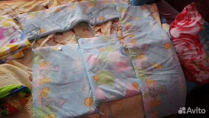 Продается детская кроватка с матрасом и одеялом