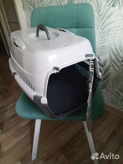 Переноска для кошек пластиковая