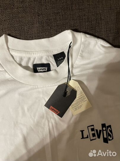 Футболка levis