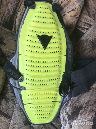 Защита спины Dainese (черепаха). Новая