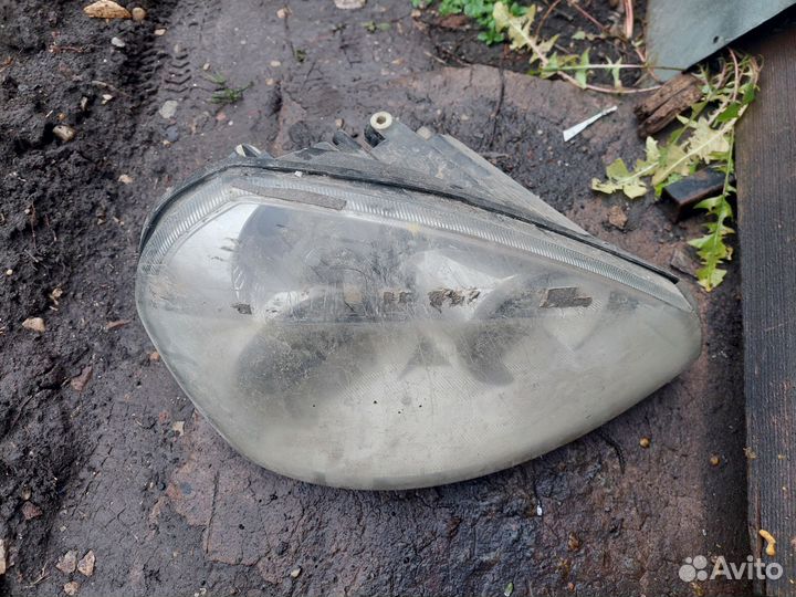 Продам фары на приору
