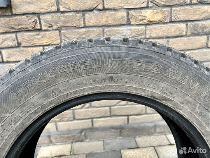 Nokian Tyres Hakkapeliitta 8 SUV 215/65 R17