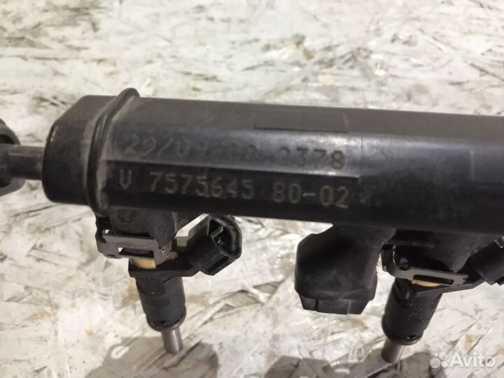 Топливная рампа (Форсунки) ep6 Peugeot 308