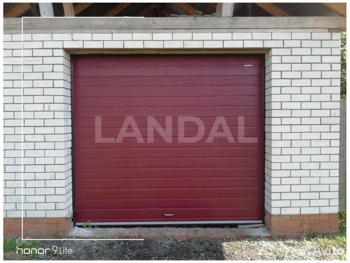 Секционные ворота