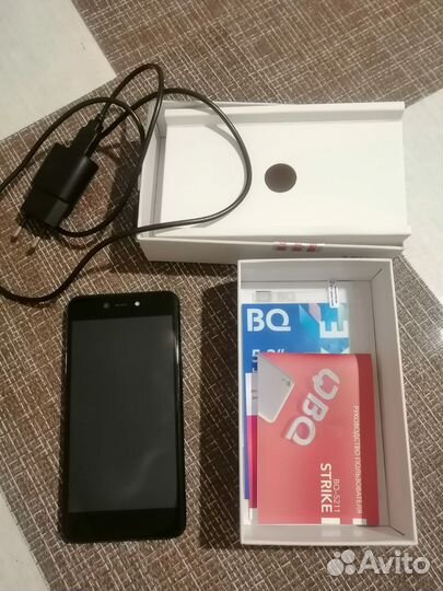 Телефон BQ 5211 Strike