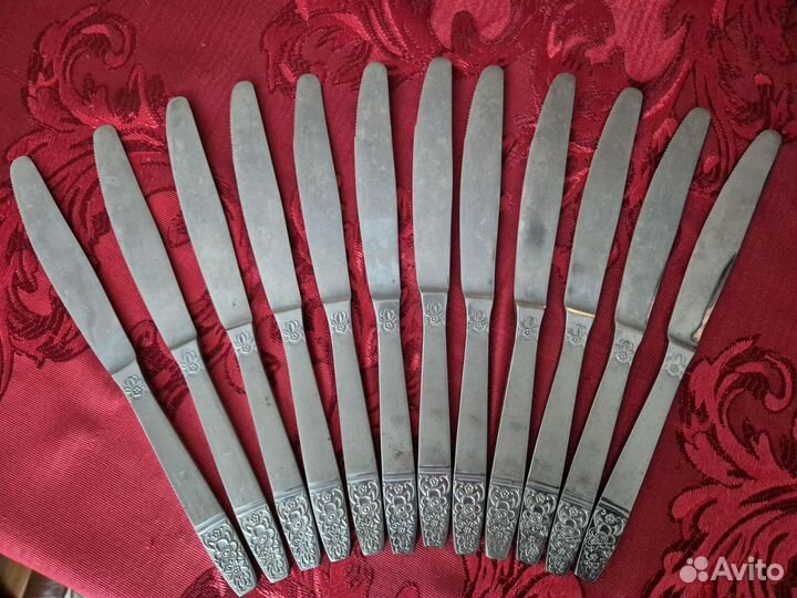 Набор столовых ножей