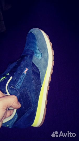 Продам кроссовки Reebok