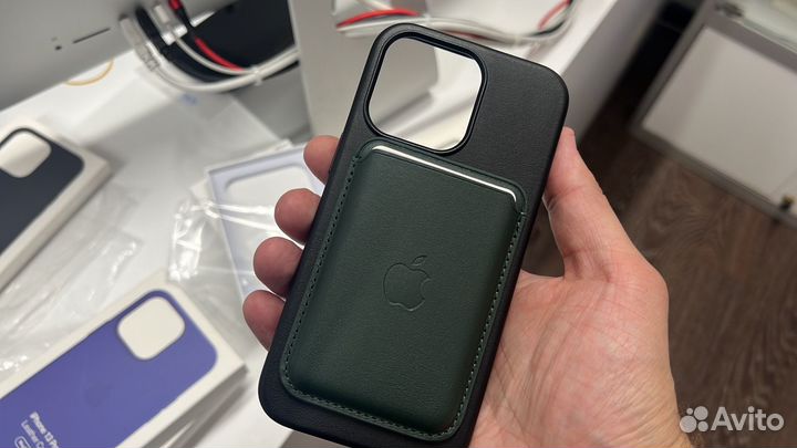 Apple magsafe leather wallet (кошелек для iPhone)