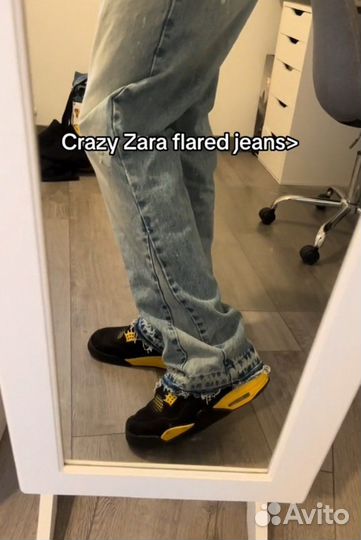 Джинсы Zara Flared в наличии