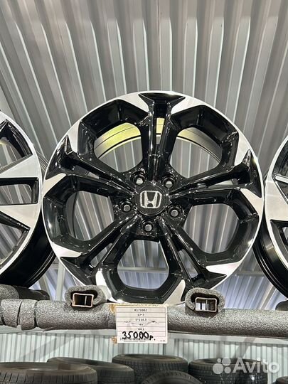 Диски новые Honda R17 5*114.3 ET 45J7