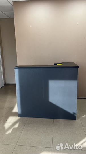 Стойка ресепшн