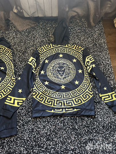 Спортивный костюм