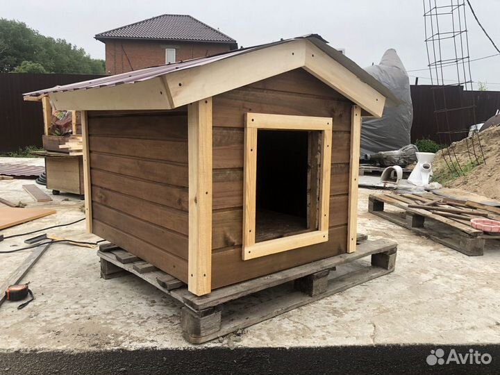 Будки для собак, вольеры