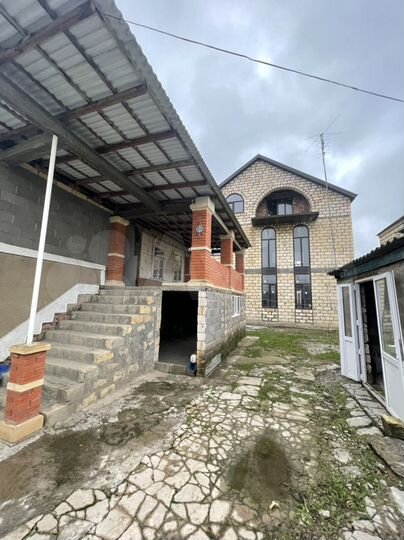 Дом 350 м² на участке 8 сот.