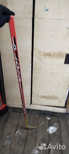 Клюшка хоккейная с шайбой