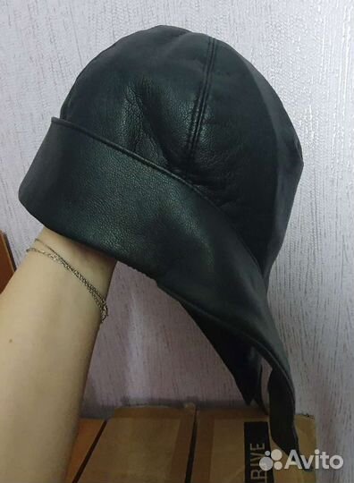 Шапка кожаная утеплённая