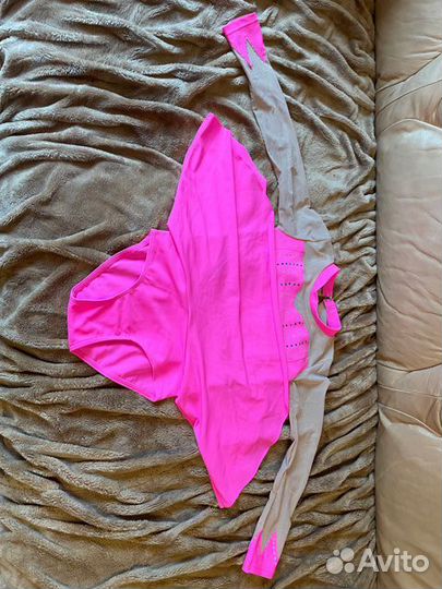 Спортивный костюм для выступлений в х. гимнастике