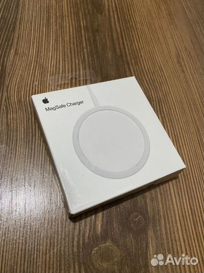 Магнитная зарядка для iPhone